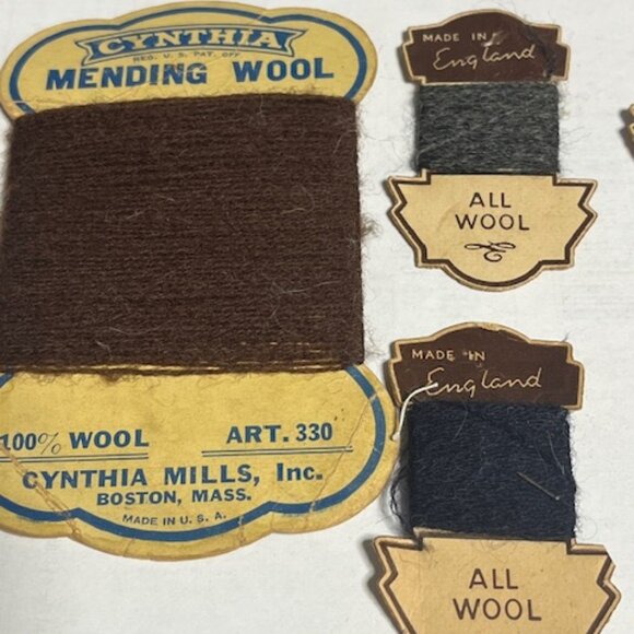 VTG Collection of Paper Spools of Mending Wools Yarns Brown Red Black Gray Lot 4 - Picture 13 of 14